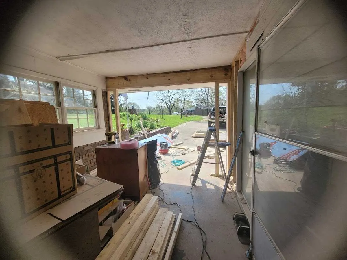 Air movers and dehumidifier for Water Mitigation Services in Fort Mohave